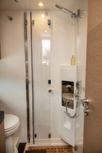 Prestige 500 Shower
